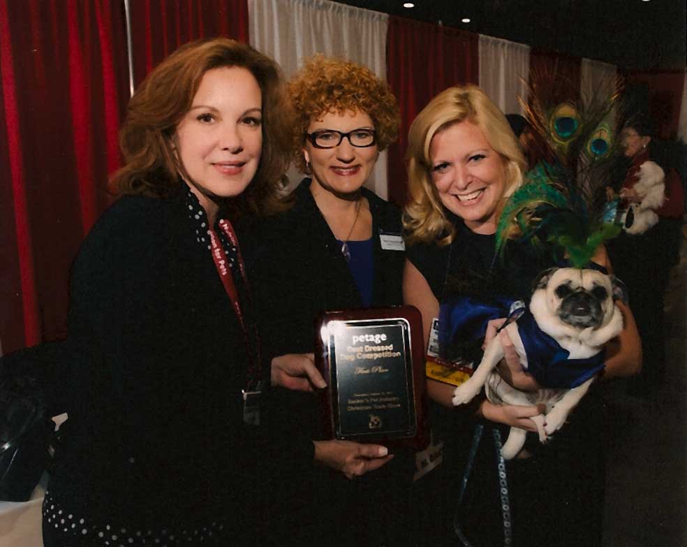 pet-age-elizabeth-perkins-w.jpg